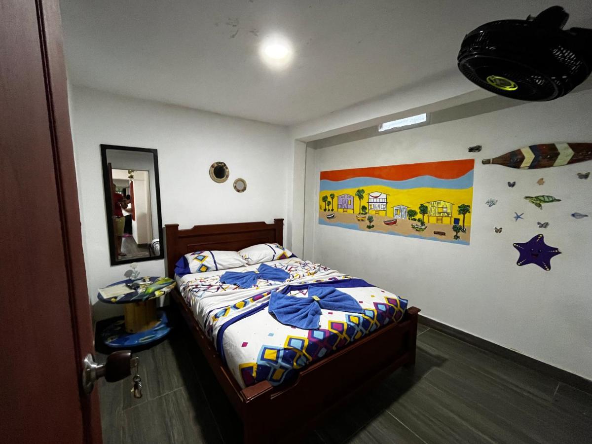 Acuarios Hostal Playa Ladrilleros Eksteriør billede
